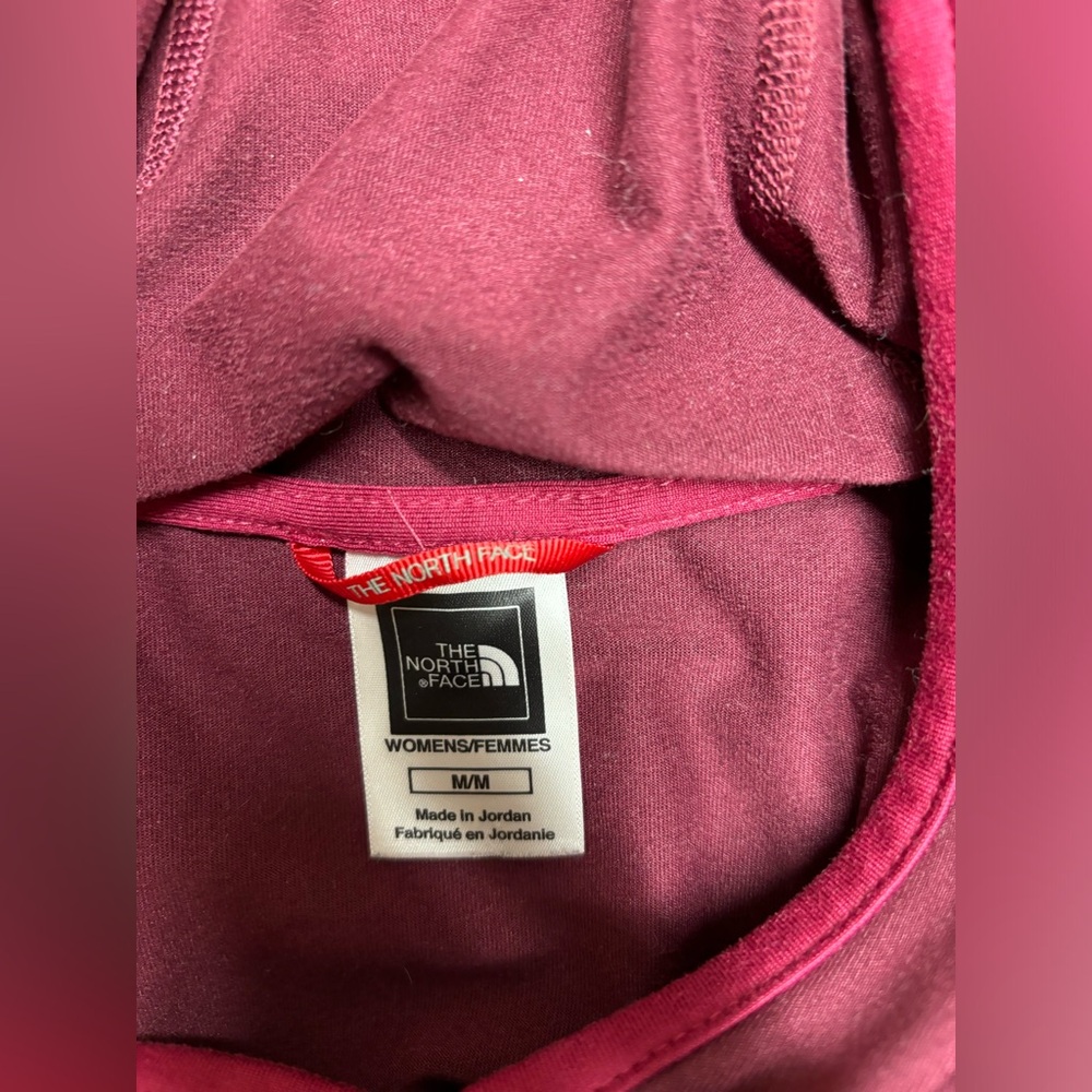 The North Face Women's Maroon Hooded Long-Sleeve Pullover - Picture 9 of 11